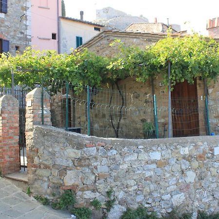 La Casina Di Nonna Lola Castiglione dʼOrcia Exterior foto