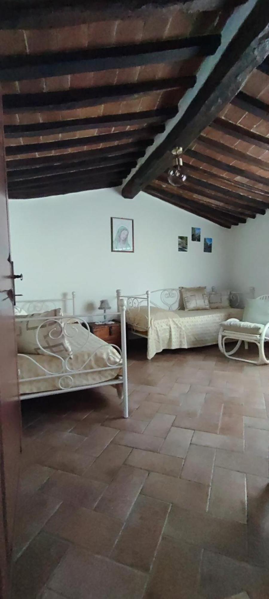 La Casina Di Nonna Lola Castiglione dʼOrcia Exterior foto