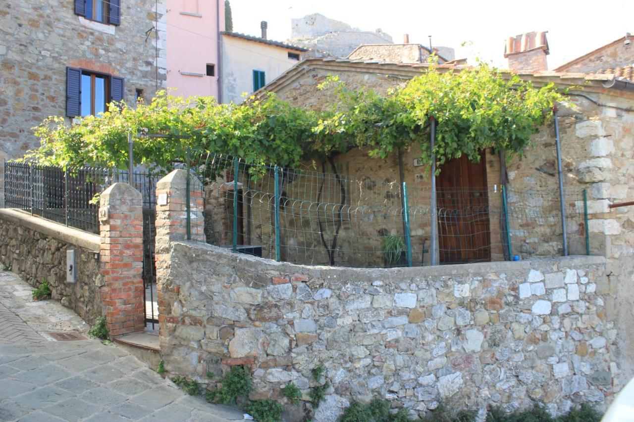 La Casina Di Nonna Lola Castiglione dʼOrcia Exterior foto