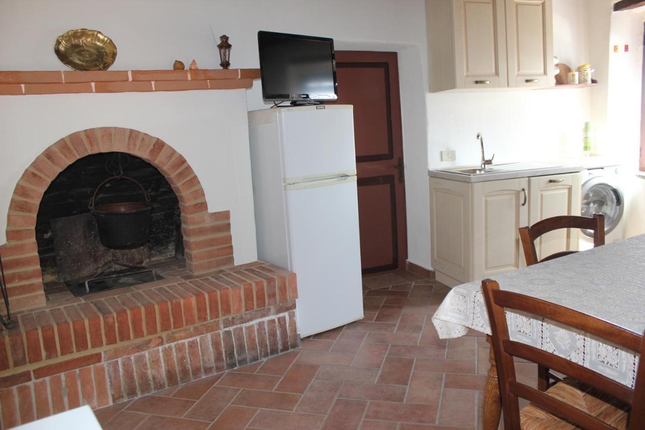 La Casina Di Nonna Lola Castiglione dʼOrcia Exterior foto
